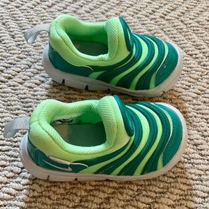 Nike Dynamo Free 
Infant/Toddler Kids' Shoe